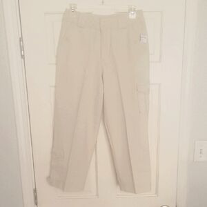 a.n.a. Beige Cropped Cargo Pants Size 4 NWT